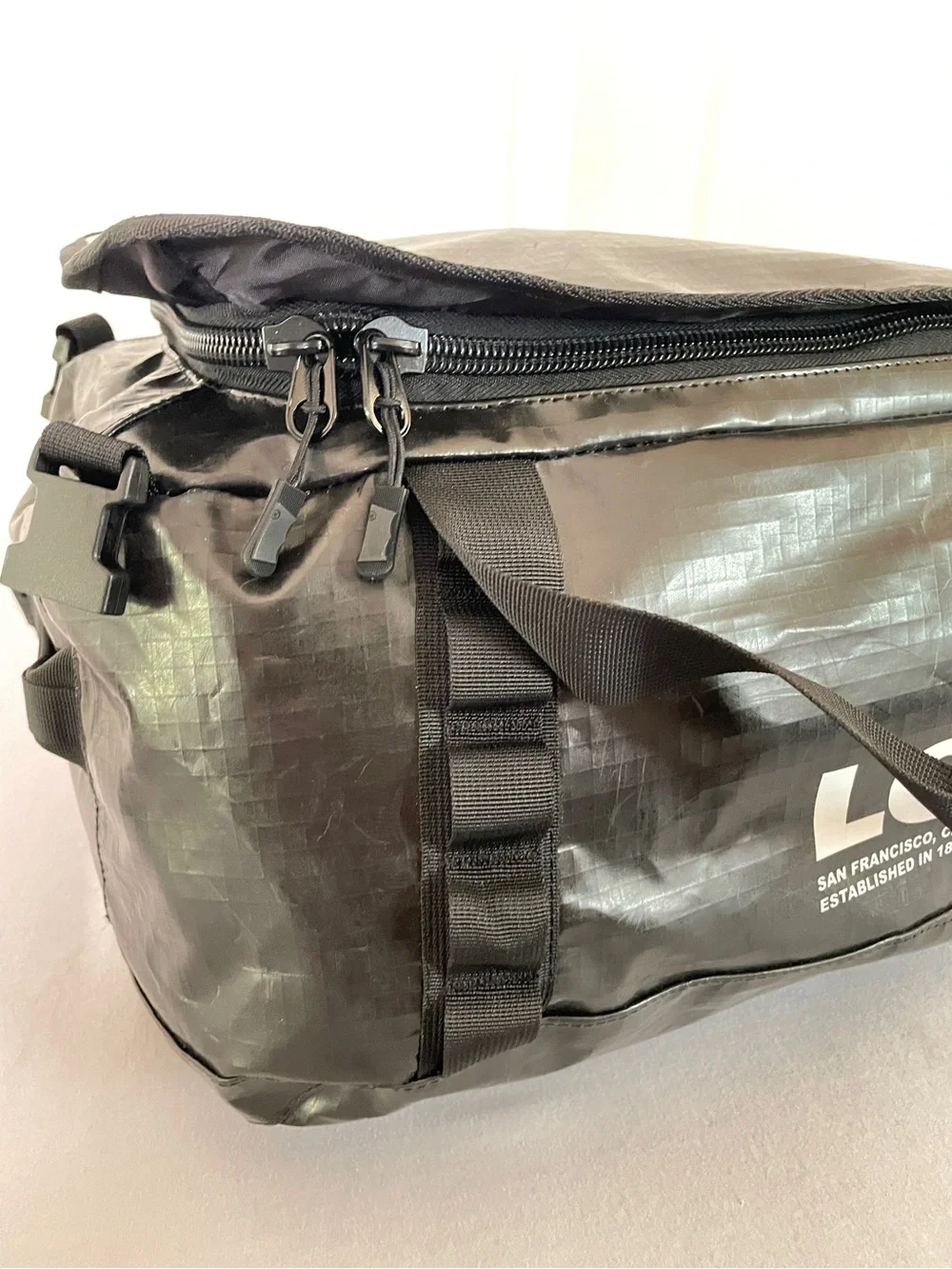 NWT Levi's Weekender Large Duffel Bag, Backpack, Travel Carry On, Black Ripstop